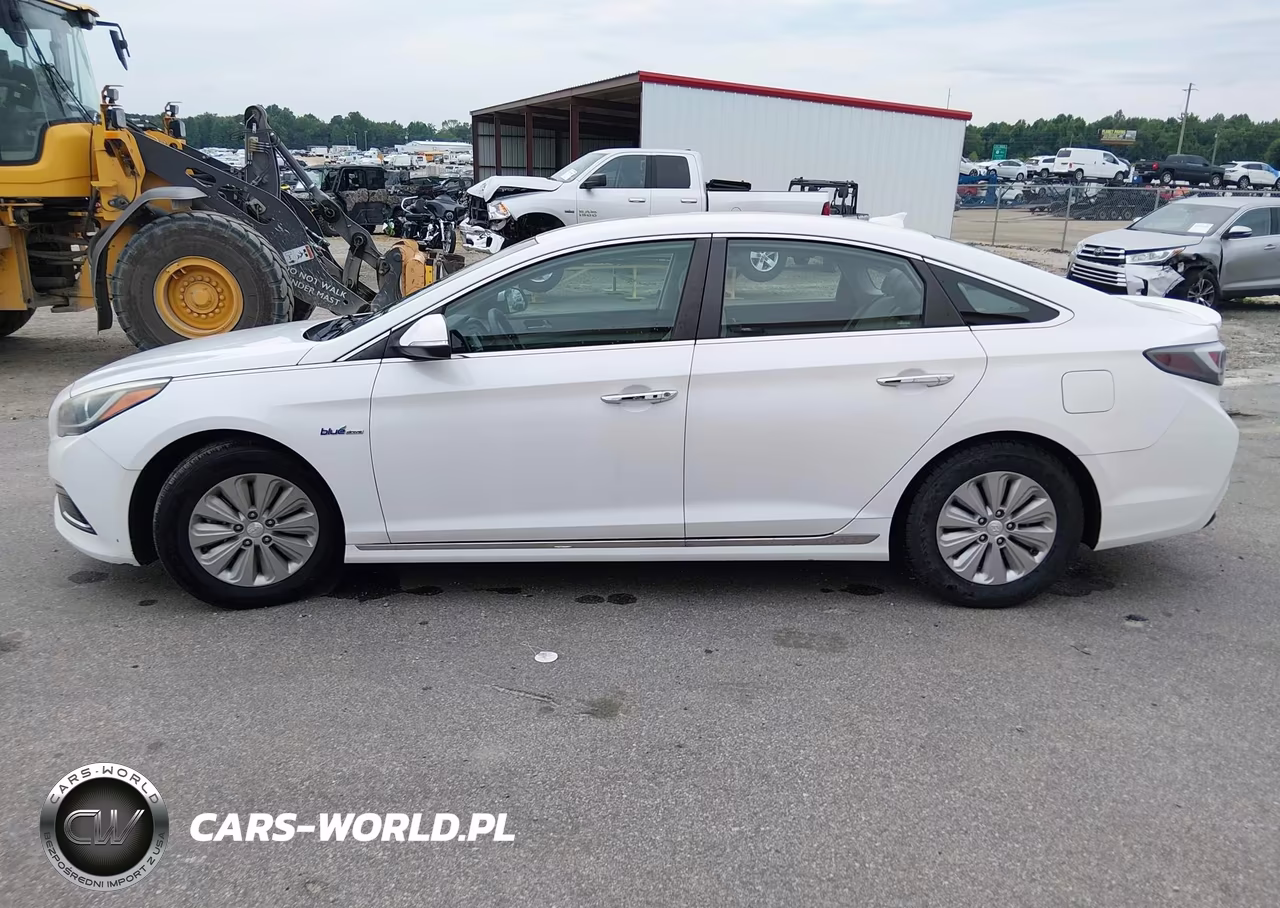 2016 Hyundai Sonata Hybrid Se VIN:KMHE24L19GA038774 - 14