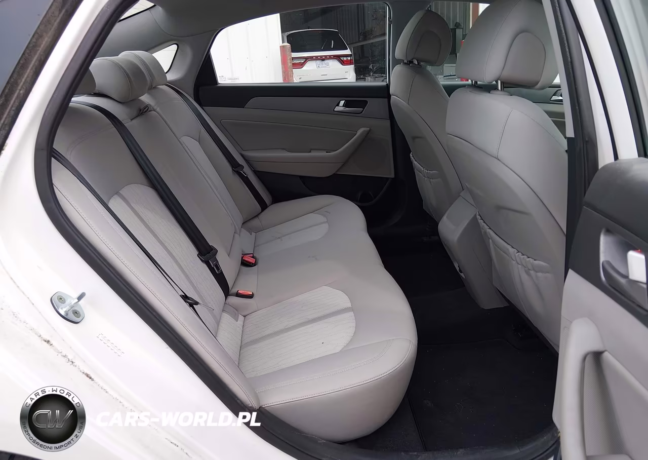 2016 Hyundai Sonata Hybrid Se VIN:KMHE24L19GA038774 - 8