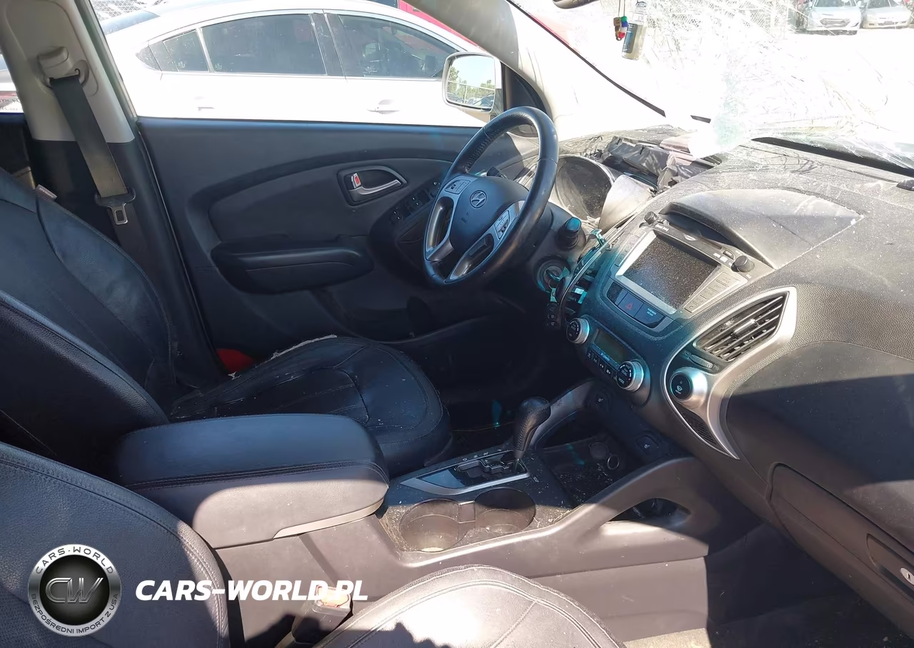 2011 Hyundai Tucson Limited VIN:KM8JU3AC7BU170317 - 5