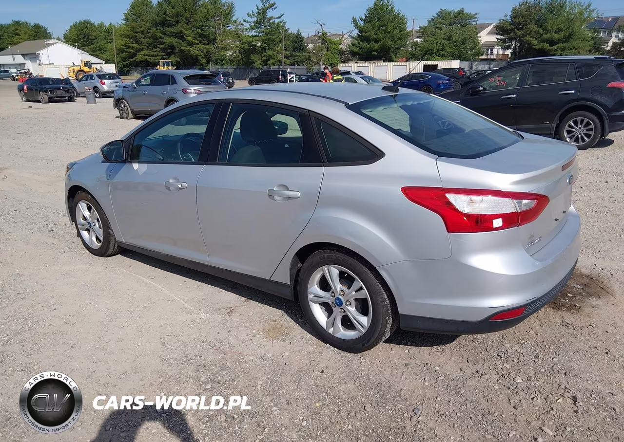 2014 Ford Focus Se VIN:1FADP3F29EL222507 - 3