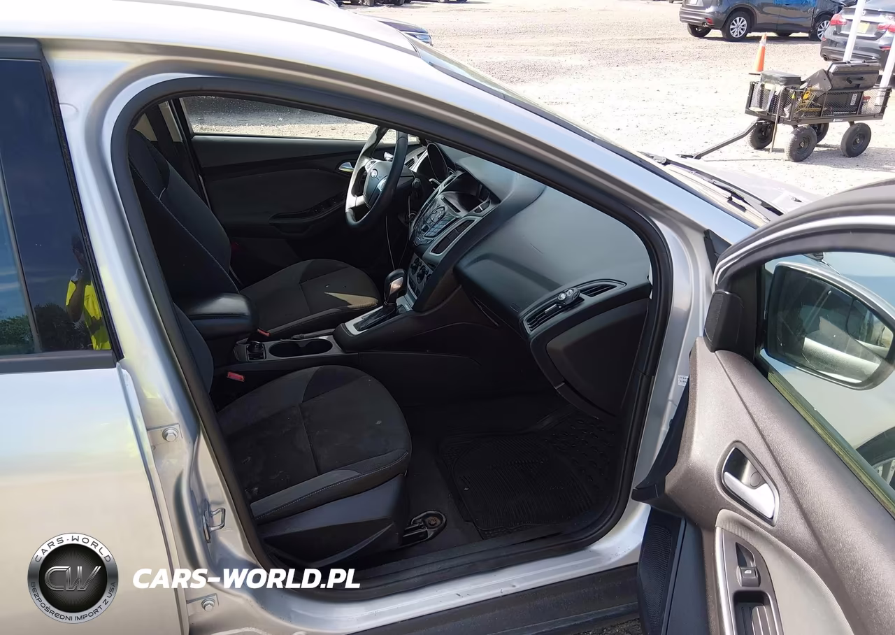 2014 Ford Focus Se VIN:1FADP3F29EL222507 - 5