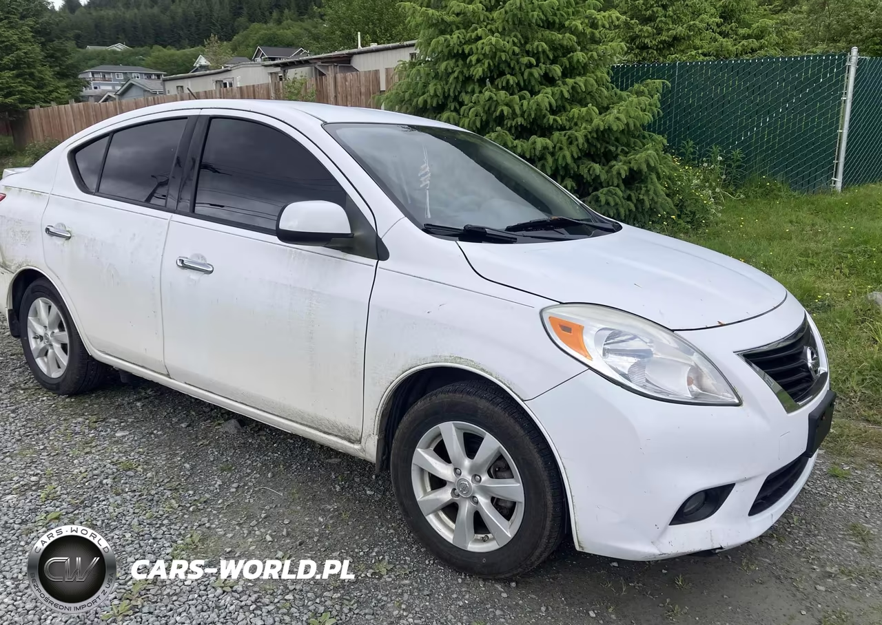2014 Nissan Versa 1.6 Sv – zdjęcie 1 z 11