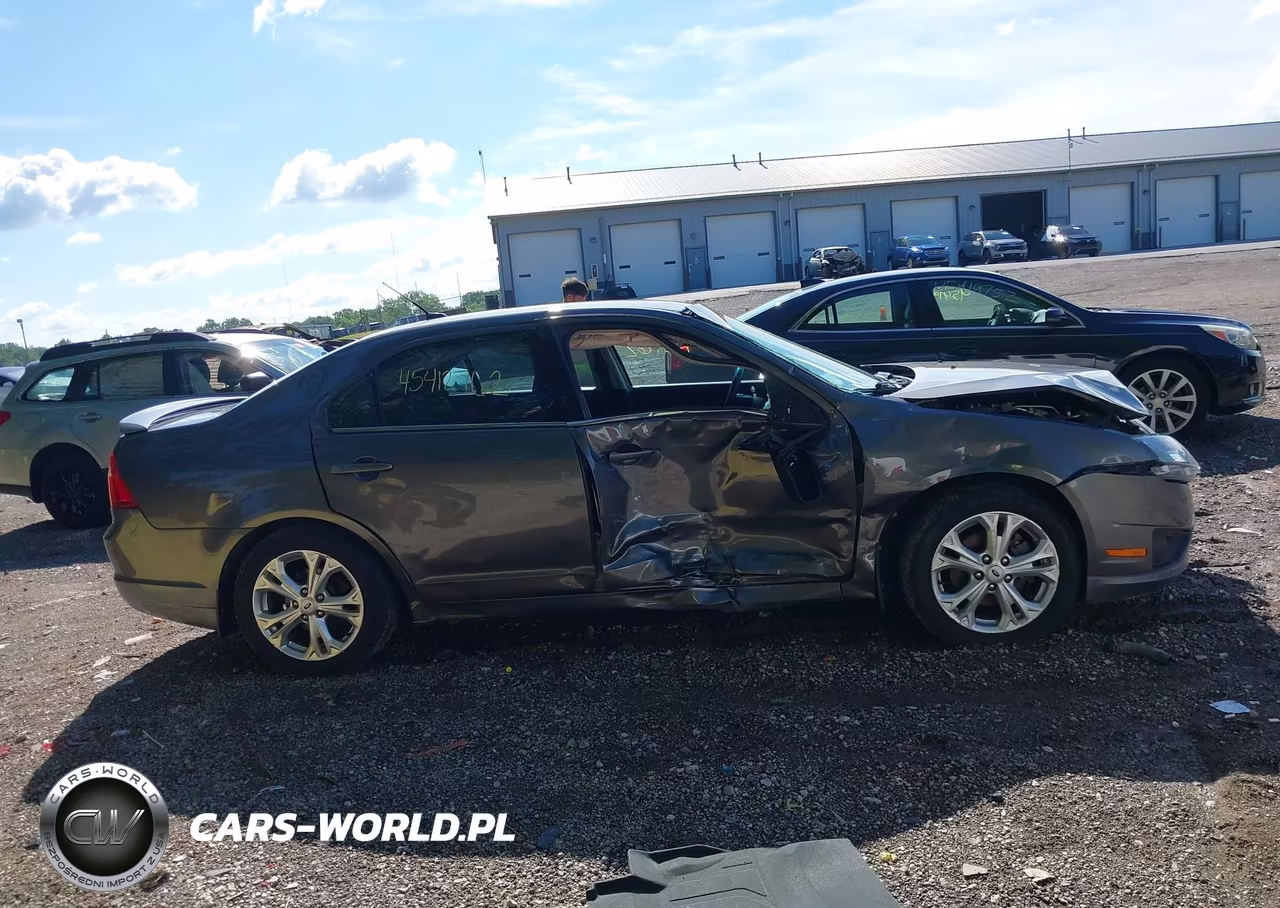 2012 Ford Fusion Se VIN:3FAHP0HA6CR223570 - 13