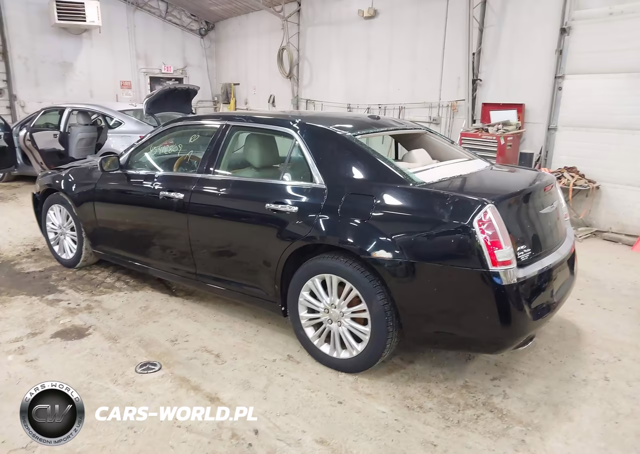 2012 Chrysler 300C Awd VIN:2C3CCAKT9CH143373 - 3