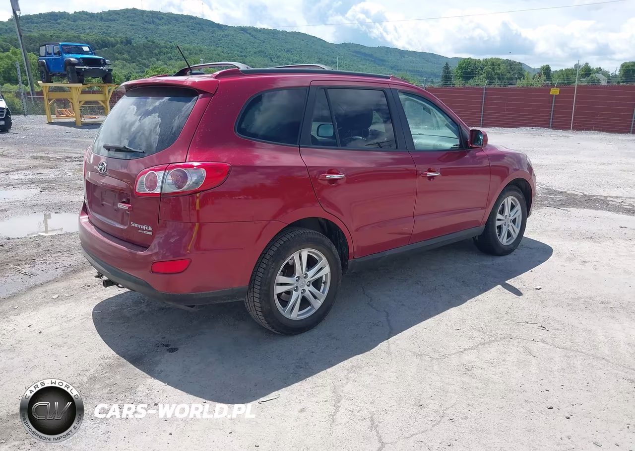 2011 Hyundai Santa Fe Limited V6 VIN:5XYZKDAG1BG077574 - 4