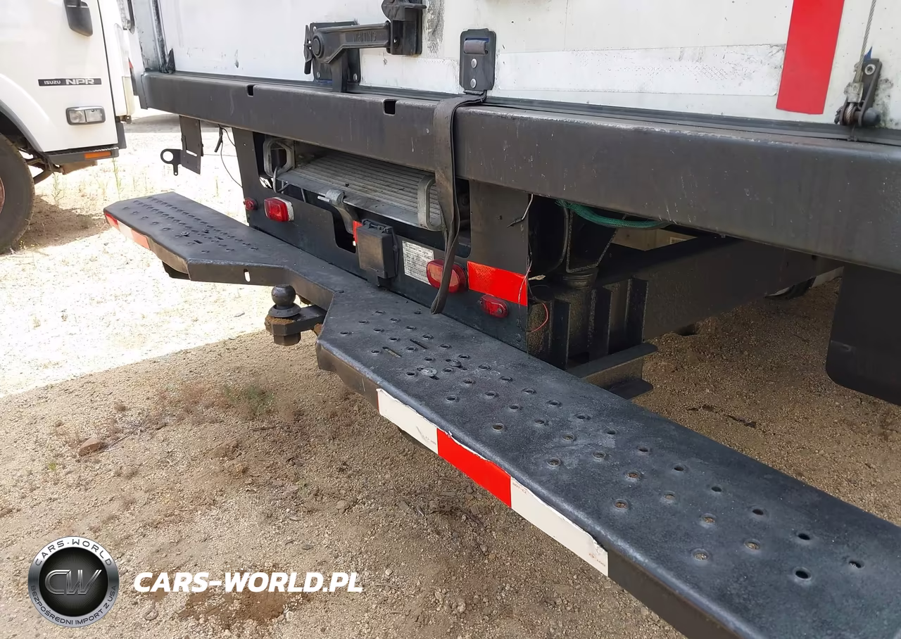 2014 Ford E-350 Cutaway VIN:1FDWE3FL0EDA61701 - 14