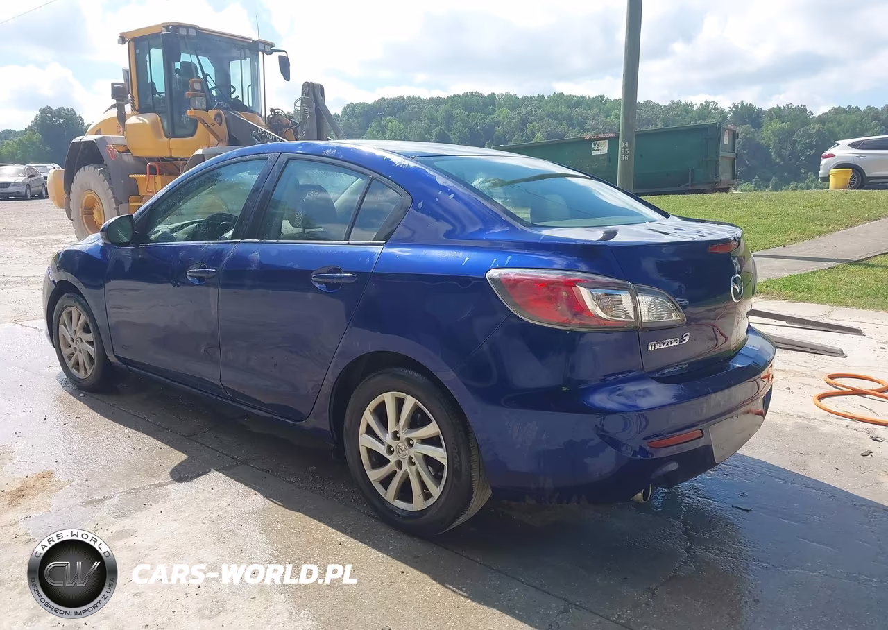 2012 Mazda Mazda3 I Touring VIN:JM1BL1V70C1694814 - 3