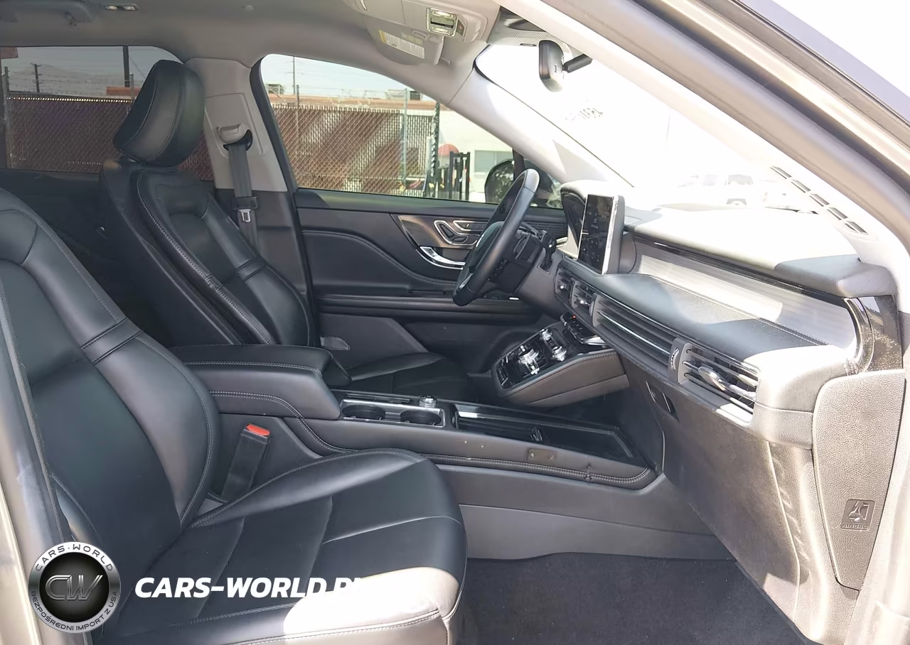 2022 Lincoln Corsair Standard VIN:5LMCJ1C99NUL36779 - 5