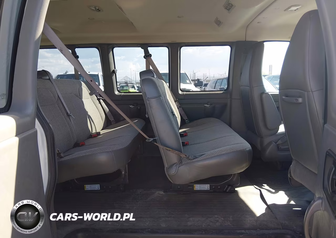 2019 Chevrolet Express 3500 Ls VIN:1GAZGNFG1K1289271 - 8