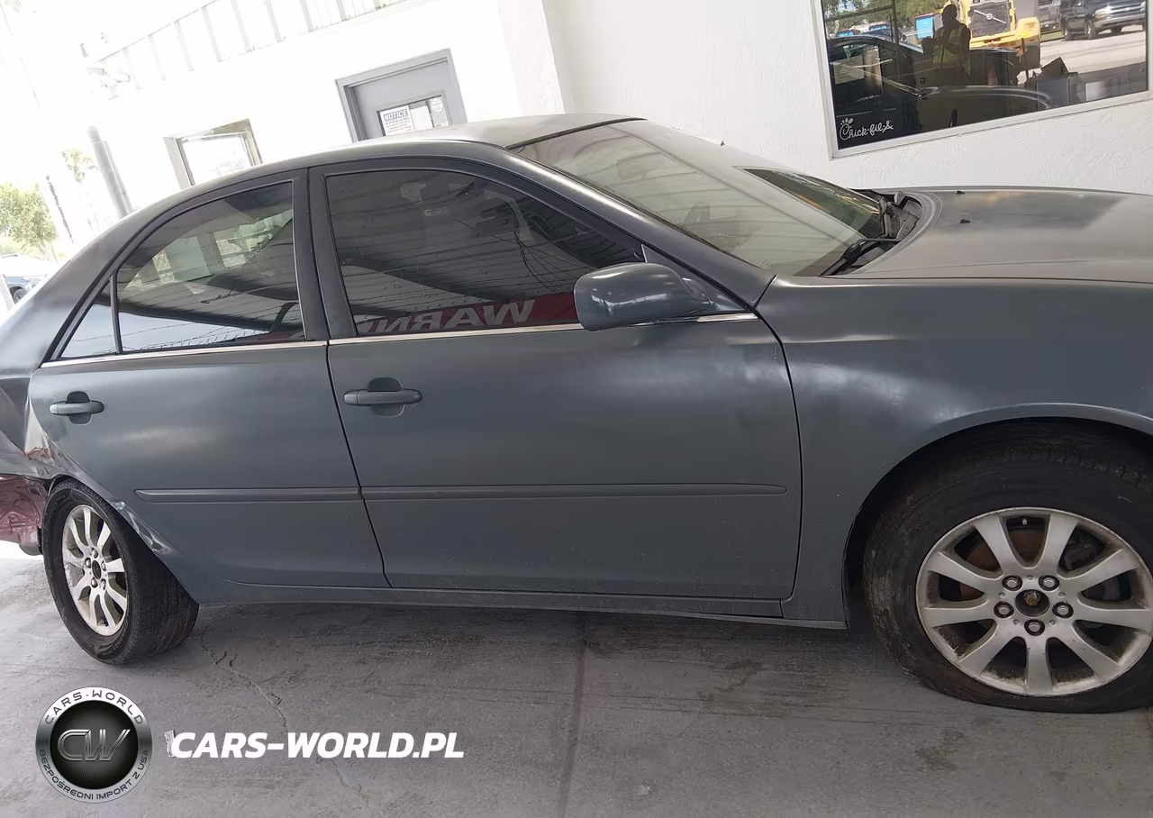 2005 Toyota Camry Le VIN:4T1BE32KX5U095673 - 14