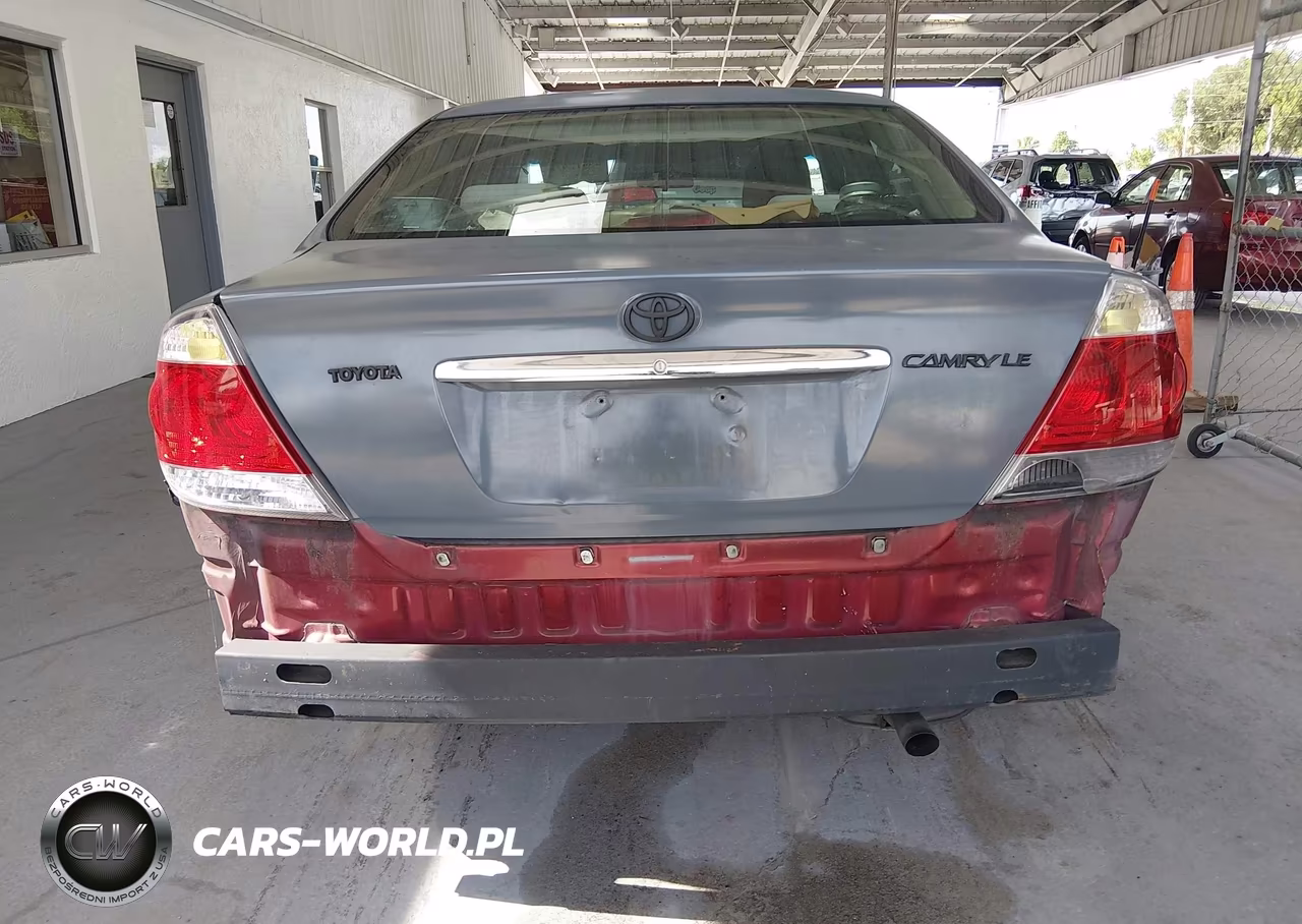 2005 Toyota Camry Le VIN:4T1BE32KX5U095673 - 17
