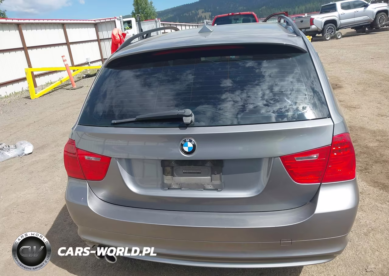 2010 BMW 328I xDrive VIN:WBAUU3C50AA540889 - 16