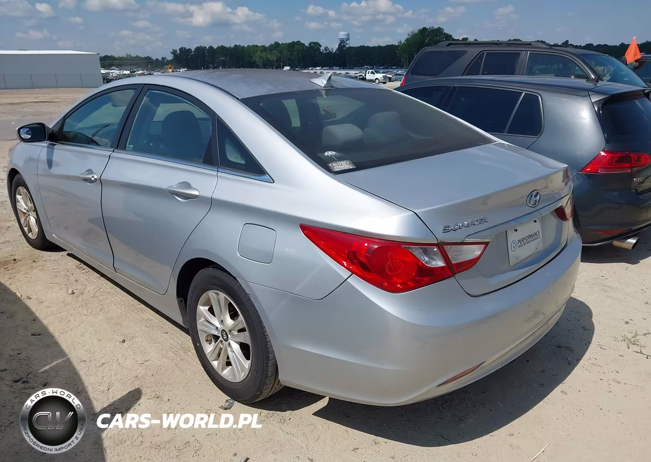 2011 Hyundai Sonata Gls VIN:5NPEB4AC2BH057631 - 3