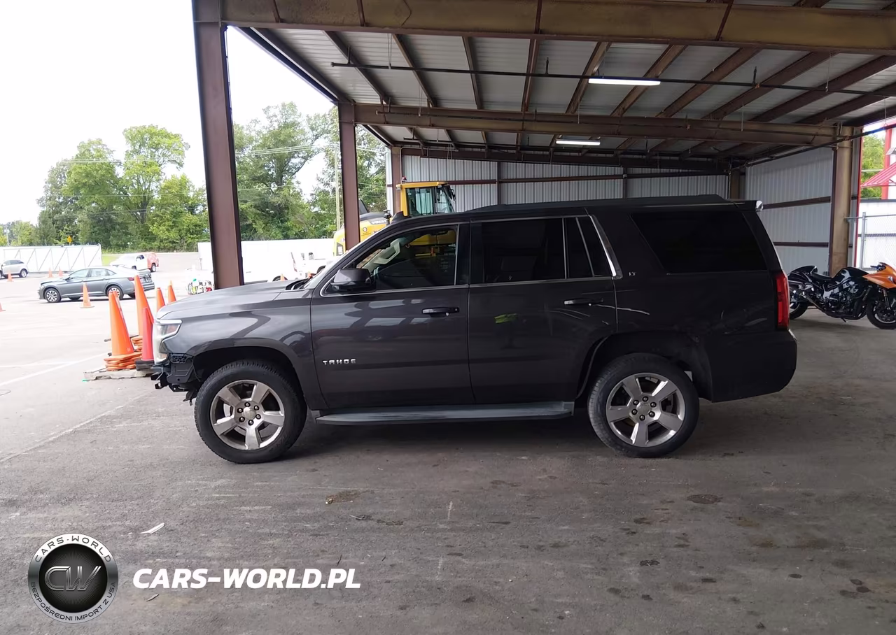 2015 Chevrolet Tahoe Lt VIN:1GNSCBKC9FR549081 - 14
