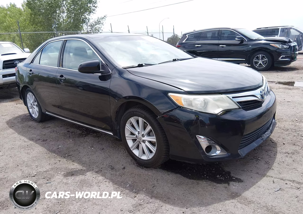 2013 Toyota Camry Hybrid-Le-Xle – zdjęcie 1 z 17