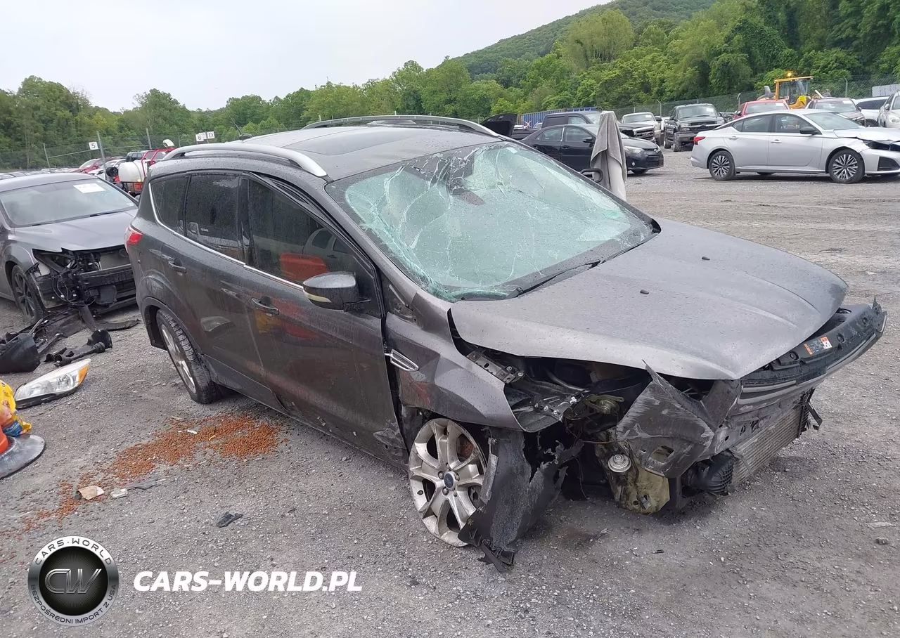 2015 Ford Escape Titanium – zdjęcie 1 z 19