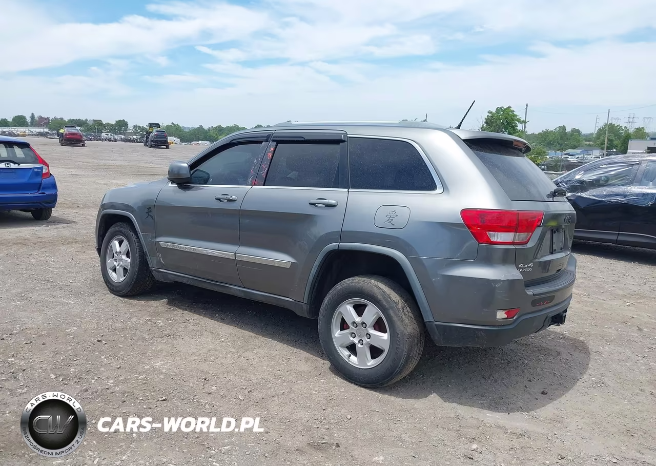 2012 Jeep Grand Cherokee Laredo VIN:1C4RJFAG2CC148737 - 3