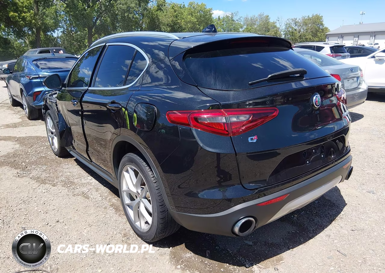 2018 Alfa Romeo Stelvio Ti Awd VIN:ZASFAKBN2J7C01247 - 3