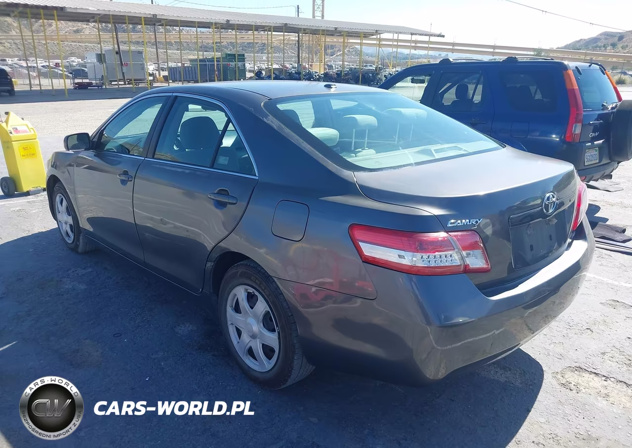 2011 Toyota Camry Le VIN:4T4BF3EK6BR111815 - 3