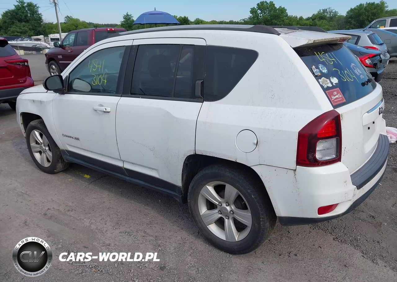 2016 Jeep Compass Sport VIN:1C4NJCBA9GD568597 - 3