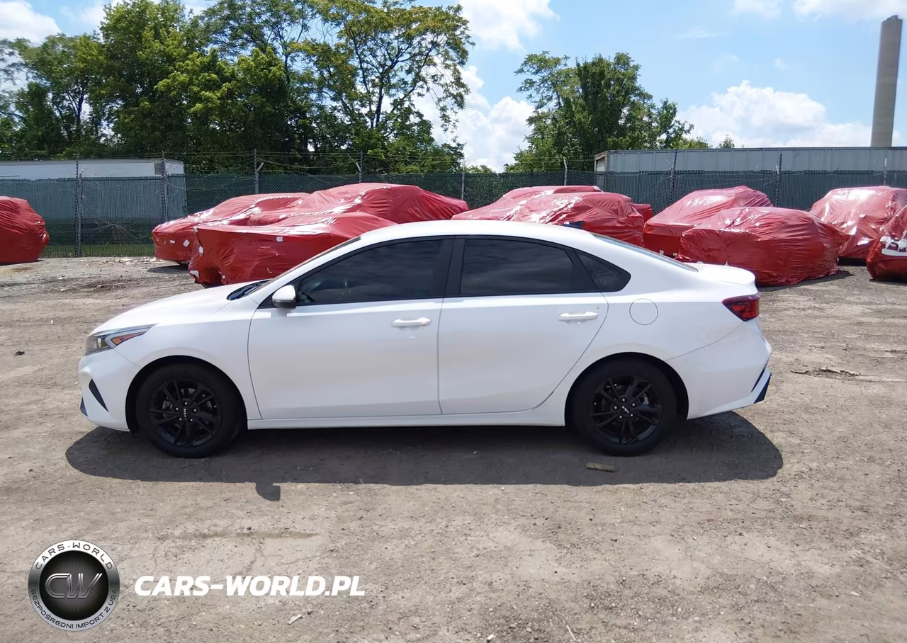 2023 Kia Forte Lxs VIN:3KPF24ADXPE580307 - 14