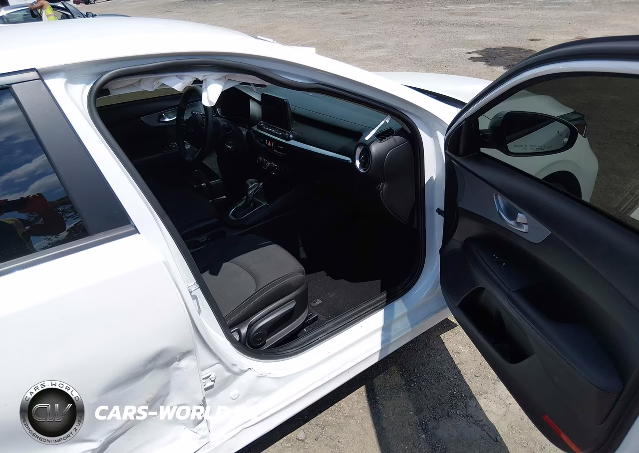 2023 Kia Forte Lxs VIN:3KPF24ADXPE580307 - 5