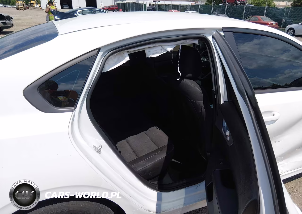 2023 Kia Forte Lxs VIN:3KPF24ADXPE580307 - 8