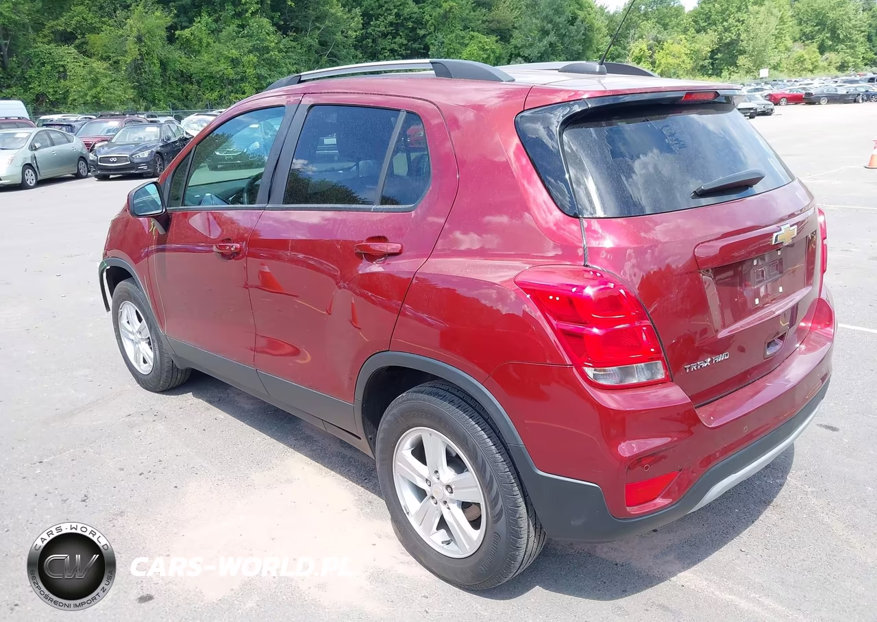 2022 Chevrolet Trax Awd Lt VIN:KL7CJPSM6NB529206 - 3