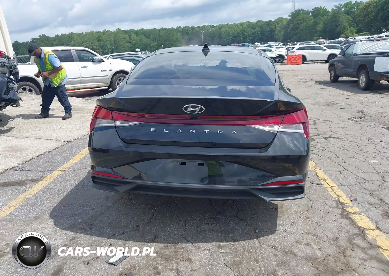 2022 Hyundai Elantra Sel VIN:5NPLM4AG2NH077807 - 16