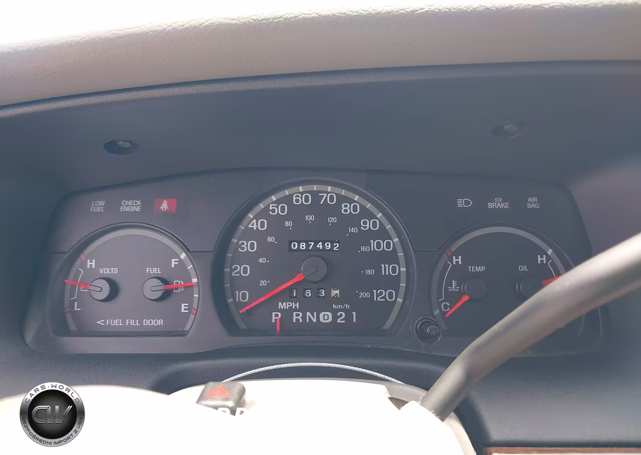 2002 Ford Crown Victoria Standard VIN:2FAFP73W02X111513 - 7