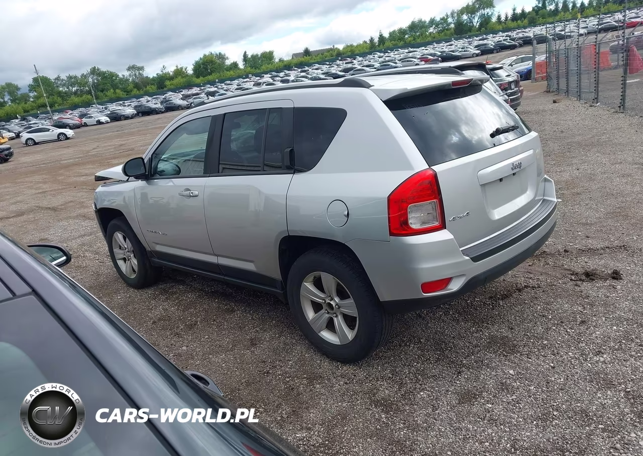 2012 Jeep Compass Sport VIN:1C4NJDBB1CD569669 - 3