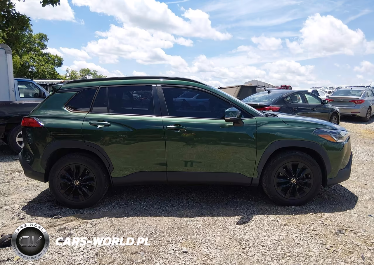 2022 Toyota Corolla Cross Le VIN:7MUCAAAG4NV005725 - 14