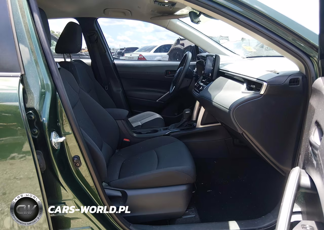 2022 Toyota Corolla Cross Le VIN:7MUCAAAG4NV005725 - 5