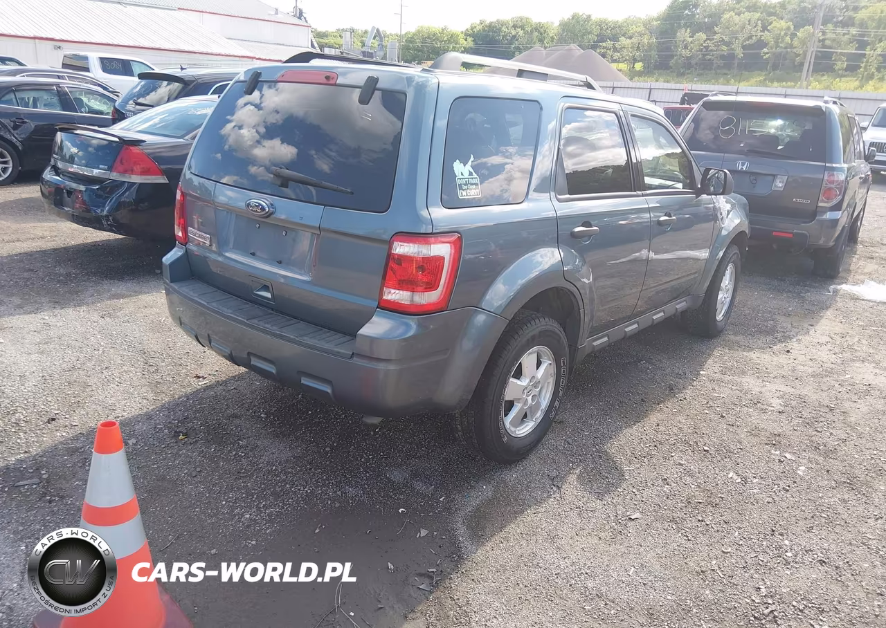 2010 Ford Escape Xlt VIN:1FMCU9D78AKC22624 - 4