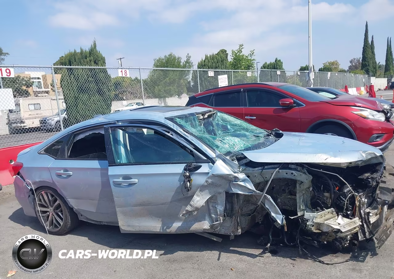 2023 Honda Civic Touring VIN:2HGFE1F9XPH305004 - 14