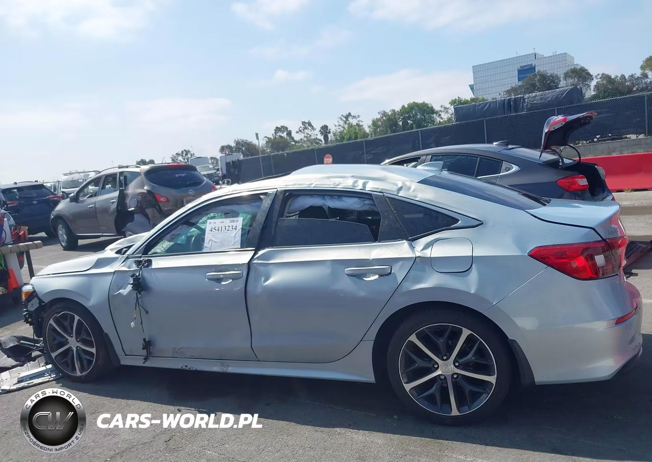2023 Honda Civic Touring VIN:2HGFE1F9XPH305004 - 15