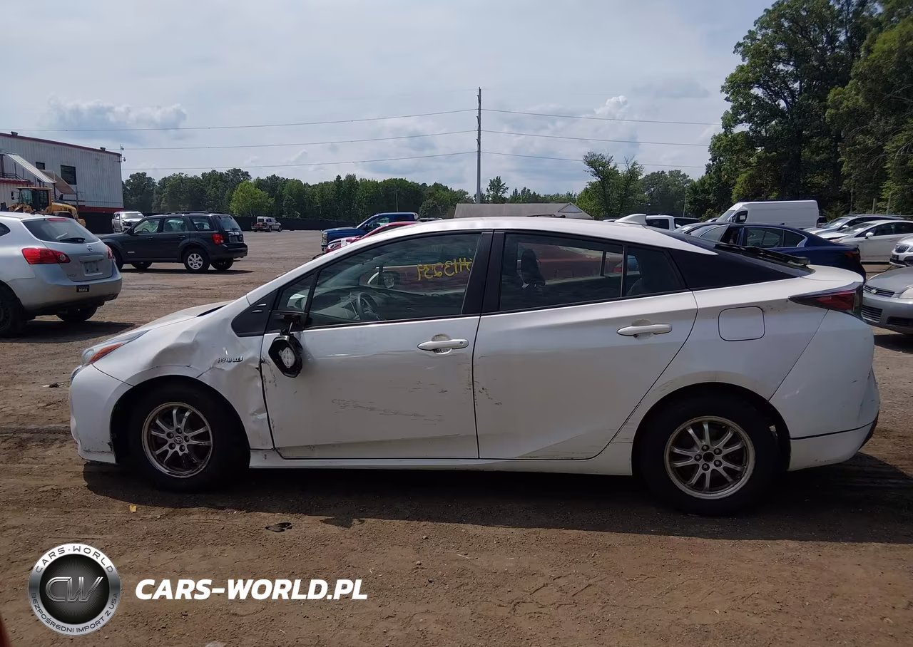 2016 Toyota Prius Two VIN:JTDKBRFU7G3501168 - 14