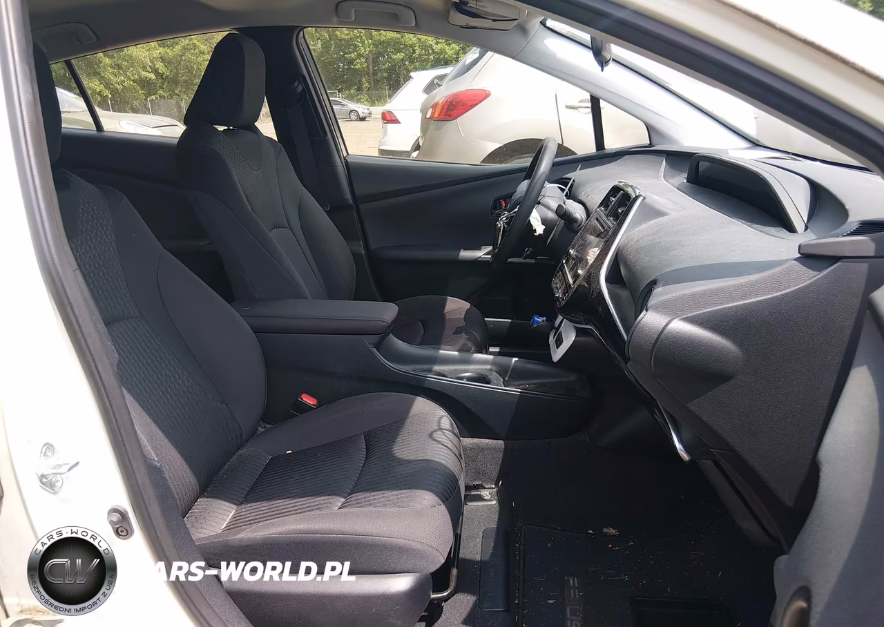 2016 Toyota Prius Two VIN:JTDKBRFU7G3501168 - 5