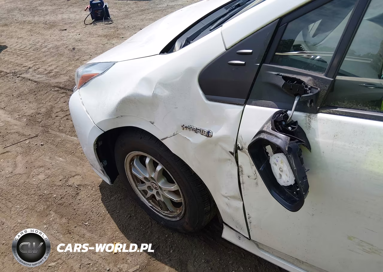 2016 Toyota Prius Two VIN:JTDKBRFU7G3501168 - 6