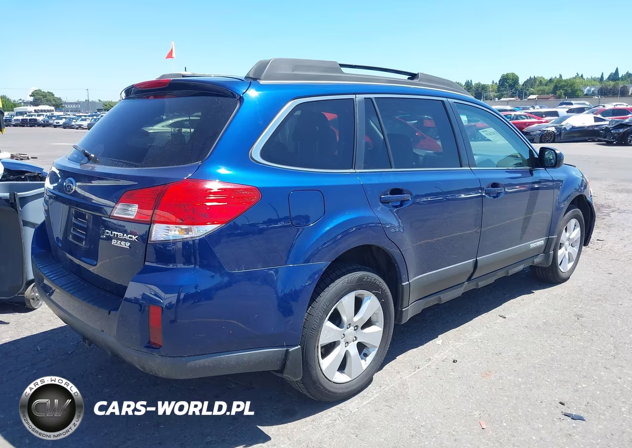 2010 Subaru Outback 2.5I Limited VIN:4S4BRBKC4A3370963 - 4