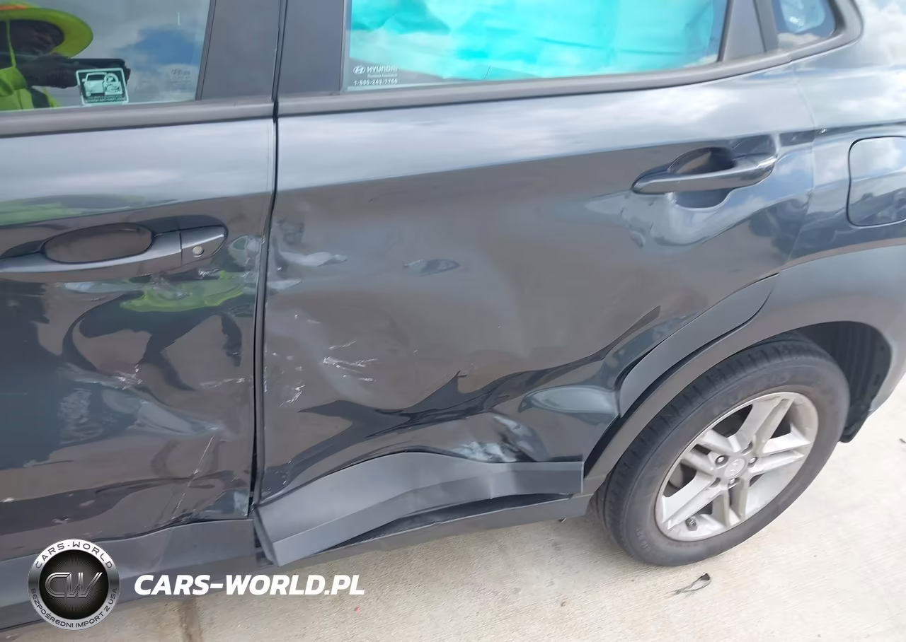 2018 Hyundai Kona Se VIN:KM8K12AA8JU109594 - 17