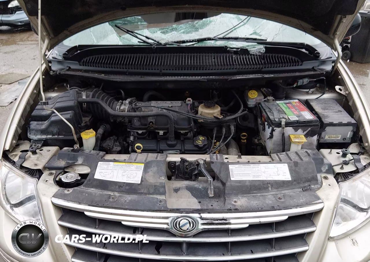 2005 Chrysler Town & Country Limited VIN:2C8GP64L85R123638 - 10