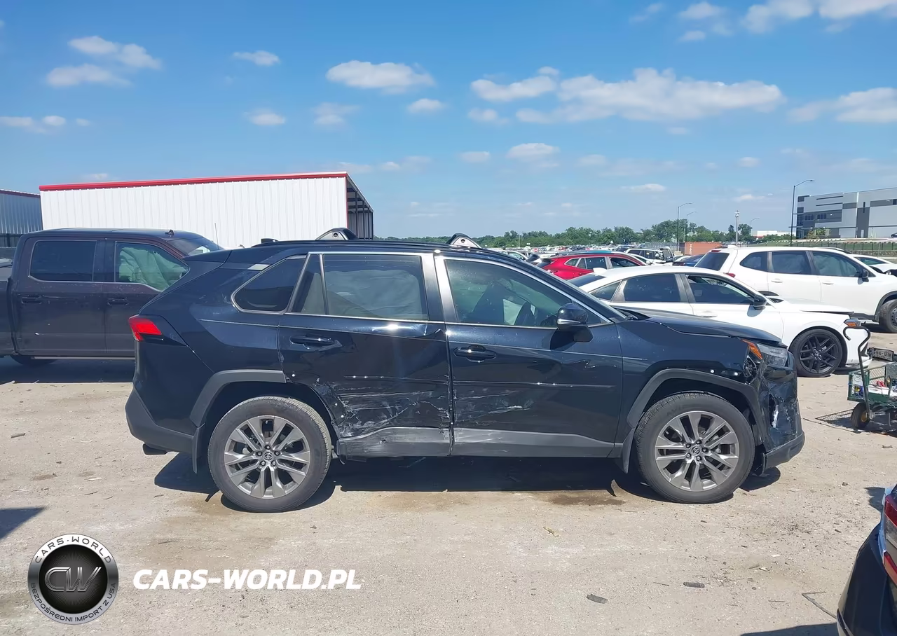2025 Toyota Rav4 Xle Premium VIN:JTMC1RFV1SJ032857 - 12