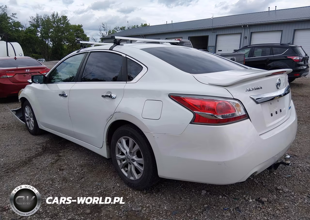 2014 Nissan Altima 2.5 S VIN:1N4AL3AP3EN362901 - 3
