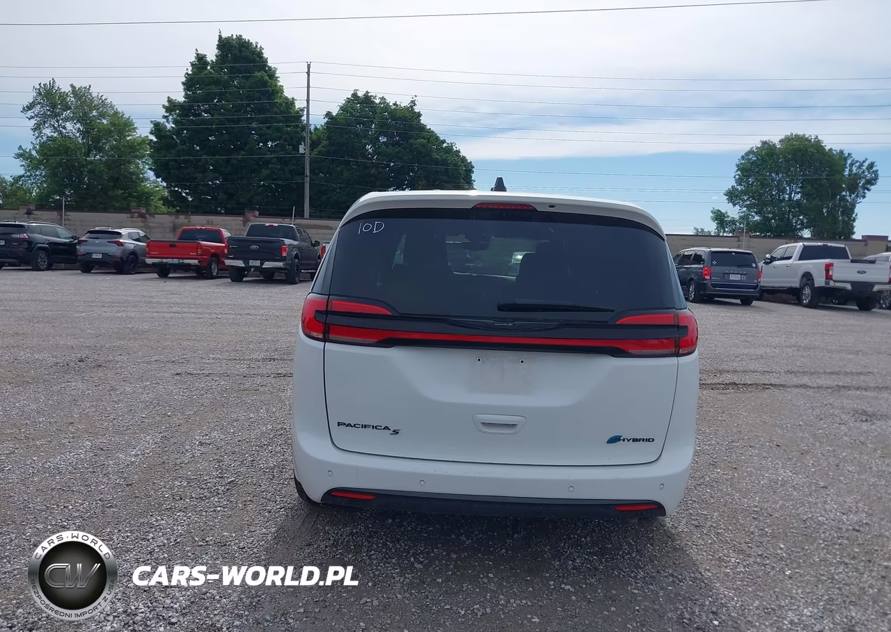 2024 Chrysler Pacifica Hybrid S Appearance Pkg VIN:2C4RC1S73RR158429 - 16