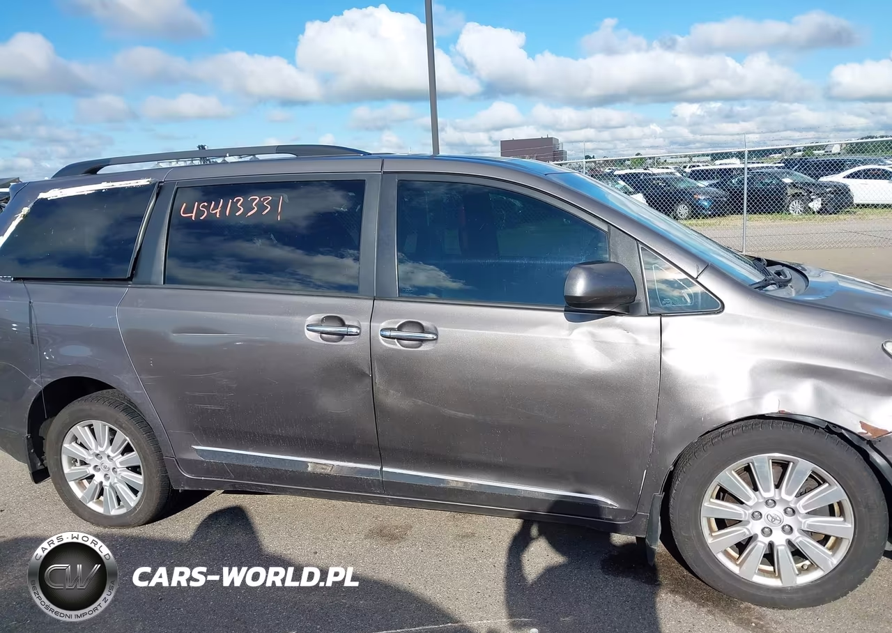 2017 Toyota Sienna Xle 7 Passenger VIN:5TDDZ3DC4HS153129 - 13