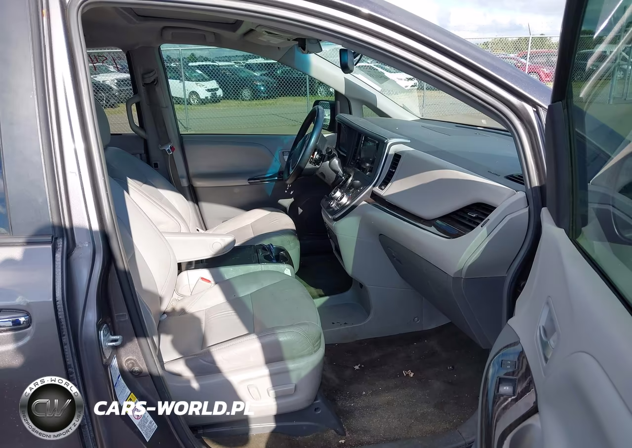 2017 Toyota Sienna Xle 7 Passenger VIN:5TDDZ3DC4HS153129 - 5