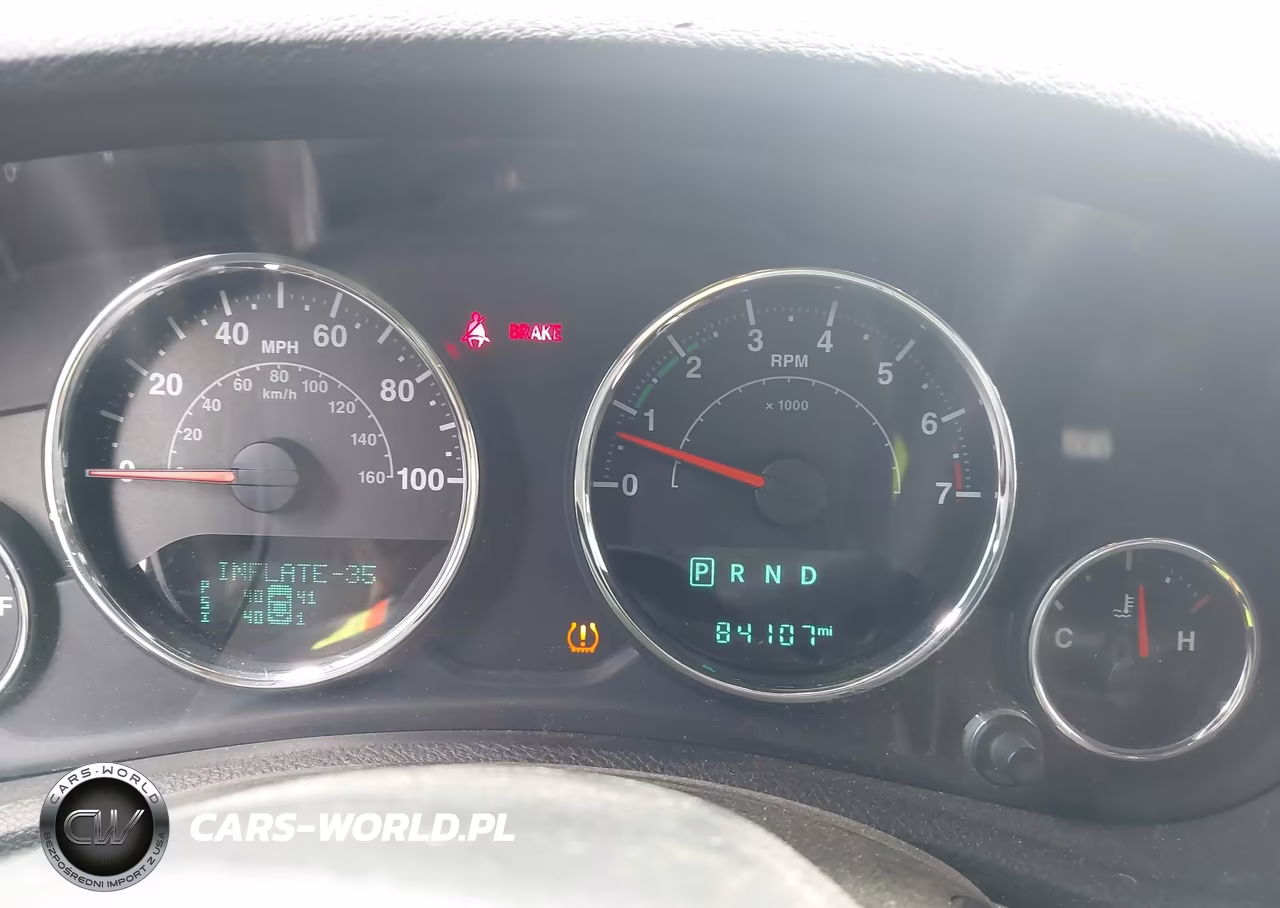 2015 Jeep Wrangler Unlimited Altitude VIN:1C4BJWEG1FL746365 - 7
