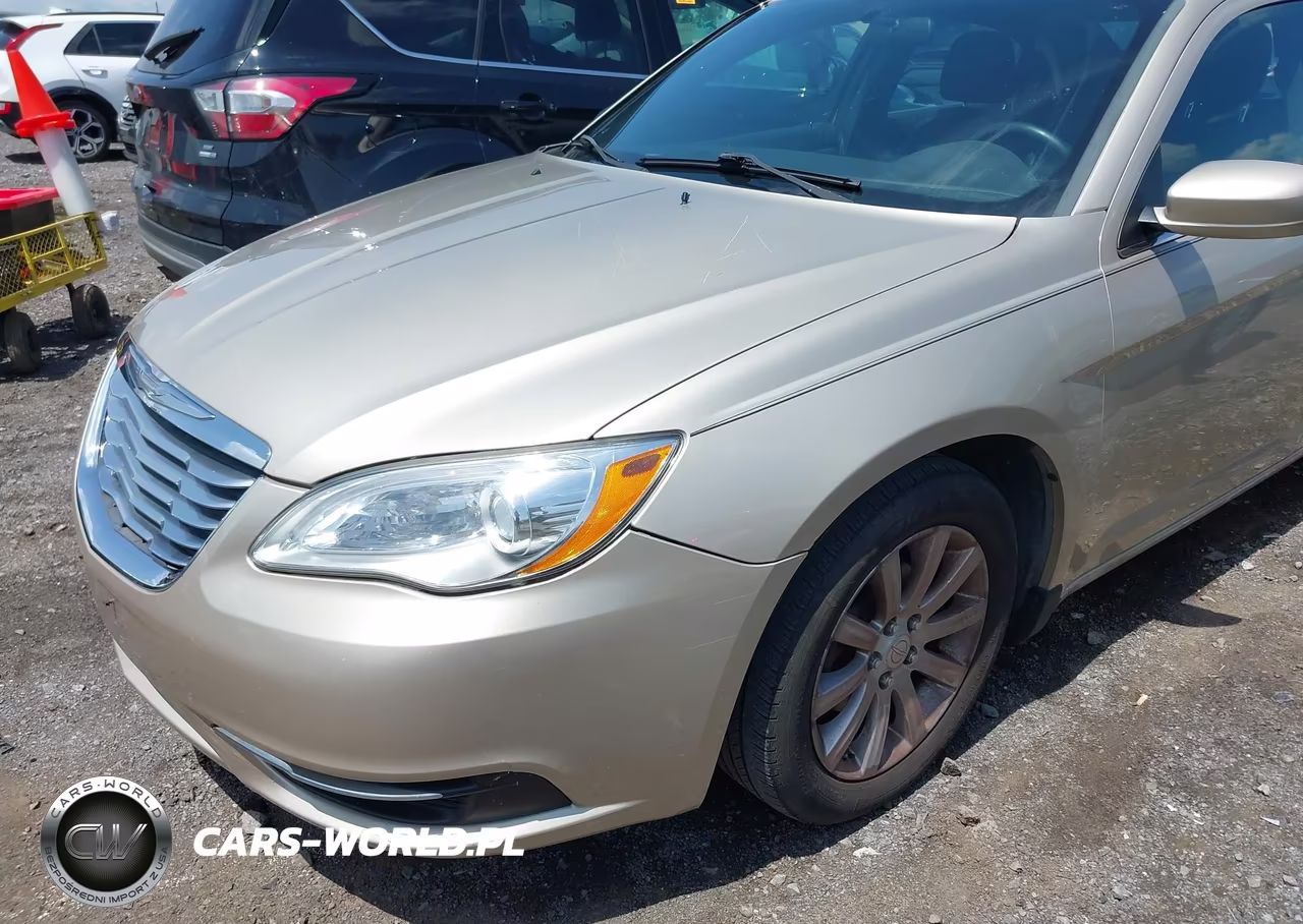 2014 Chrysler 200 Touring VIN:1C3CCBBG9EN114152 - 13