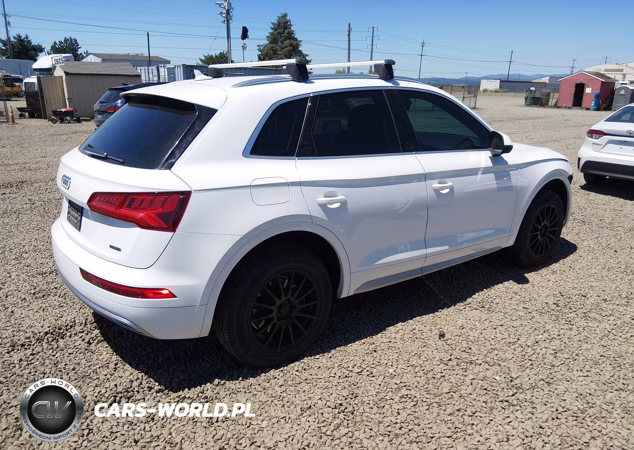 2019 Audi Q5 45 Premium VIN:WA1ANAFY2K2109148 - 4
